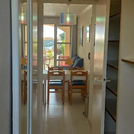 Agay Cap Esterel, Le Village Belvedere T2 Climatise Rez-de-jardin, Vue Mer, Piscine Et Parking Inclus * Saint-Raphaël