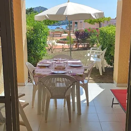 Apartman Agay Cap Esterel, Le Village Belvedere T2 Climatise Rez-de-jardin, Vue Mer, Piscine Et Parking Inclus *